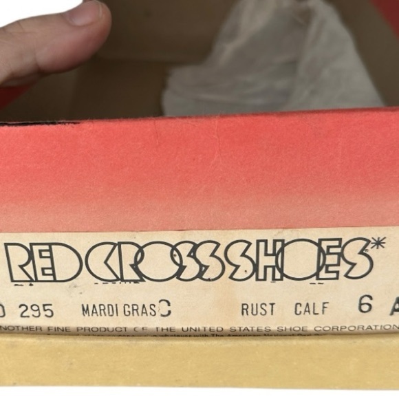 Vintage Red Cross Shoes - Picture 6 of 6